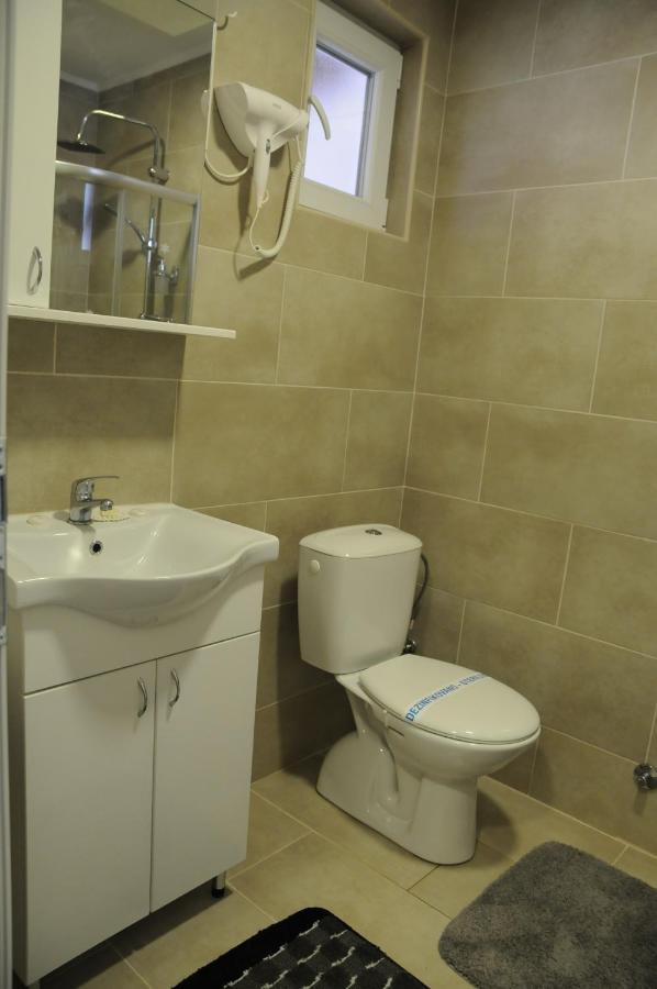 Favorit Apartments Cacak Luaran gambar
