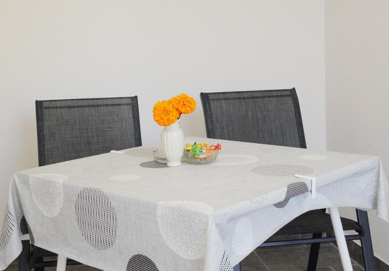 Favorit Apartments Cacak Luaran gambar