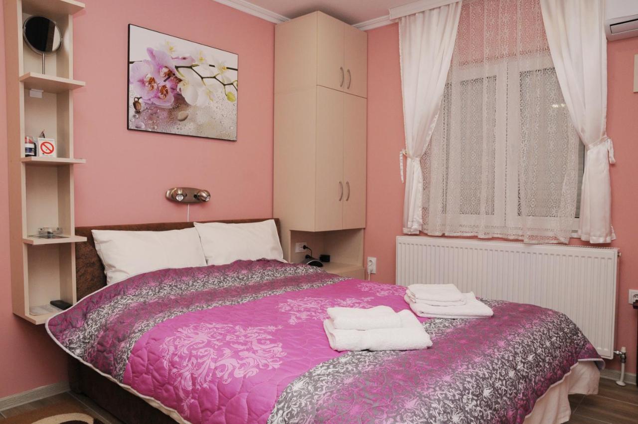 Favorit Apartments Cacak Luaran gambar