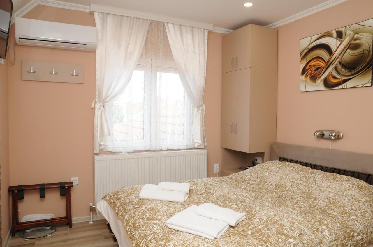 Favorit Apartments Cacak Luaran gambar