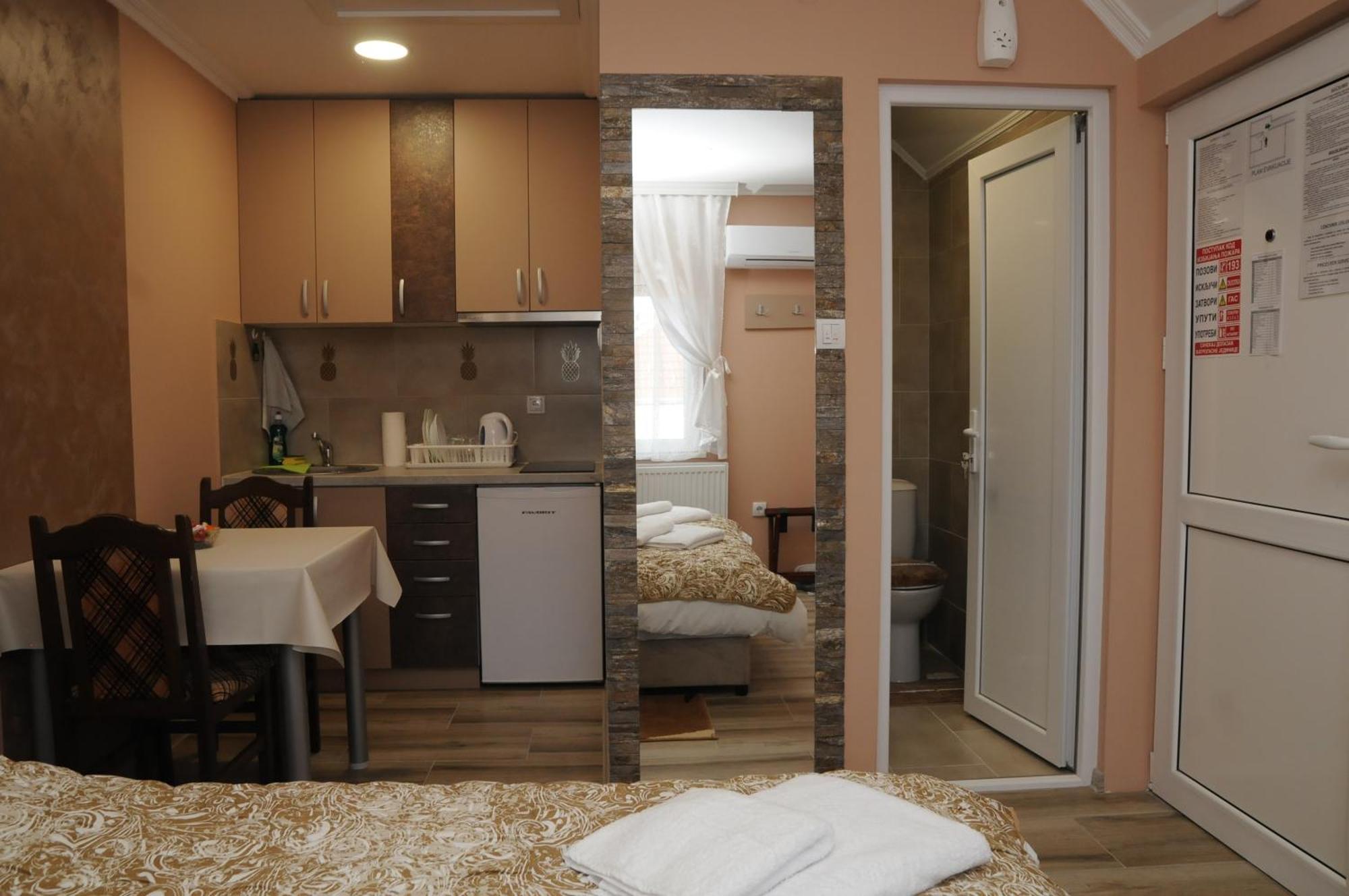 Favorit Apartments Cacak Bilik gambar